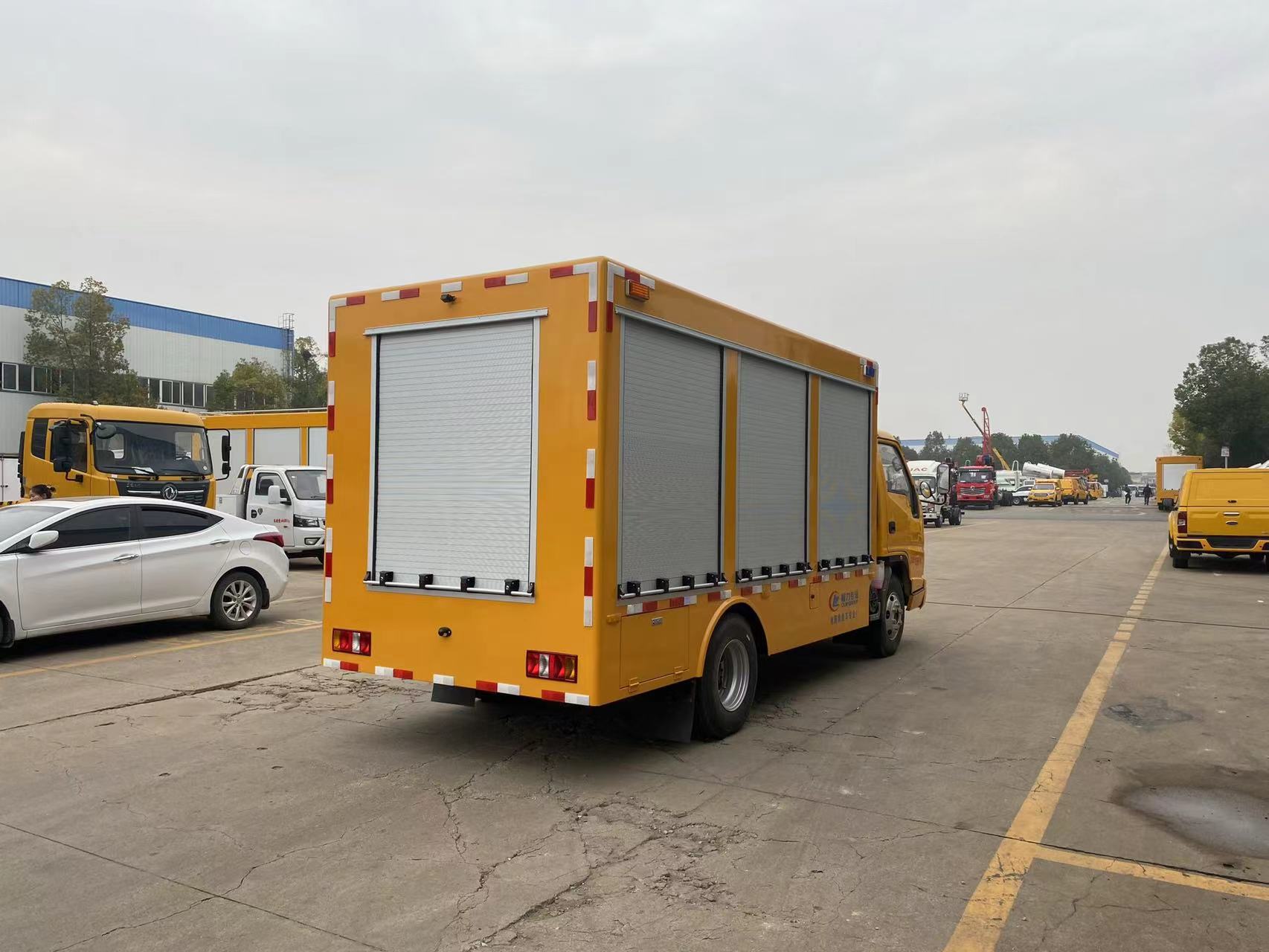 江鈴救險車1000方(便攜泵)