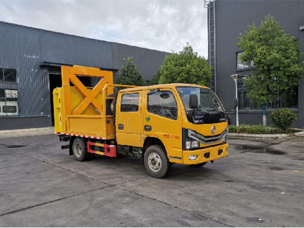 CLW5040TFZBHA防撞緩沖車(chē)