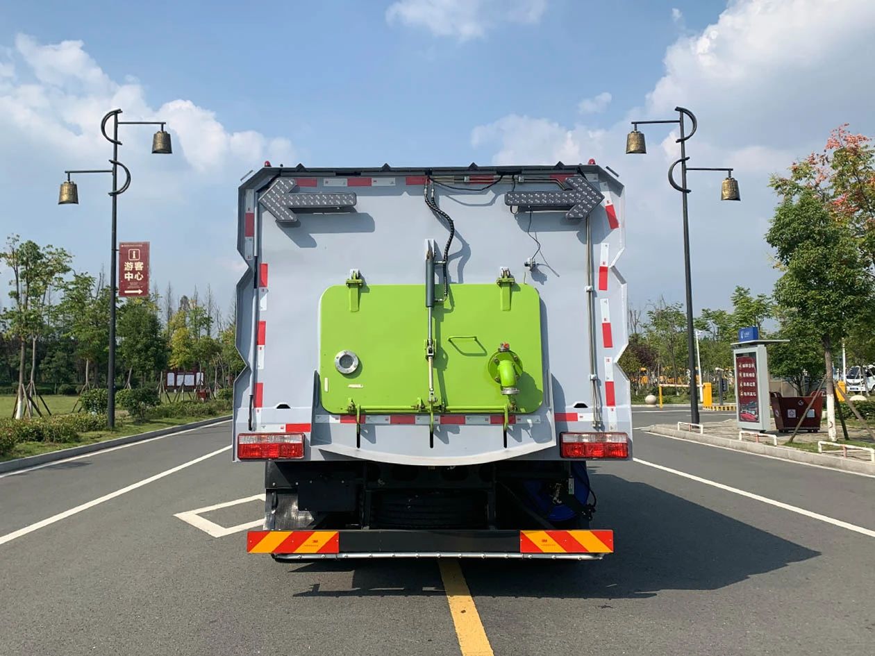 東風凱普特純電動洗掃車